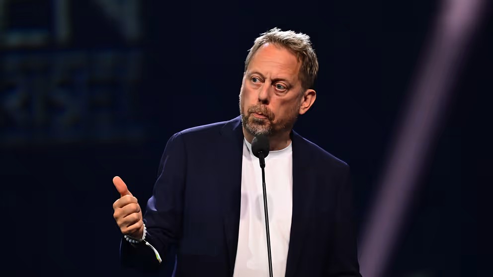 Eurovision Asia: Peter Settman steps down as Voxovation CEO